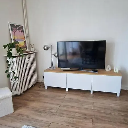아파트 Cosy A 5 Min Des Plages 히에레